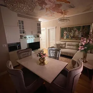 https://deoni-apartment.hotels-in-tirana.com